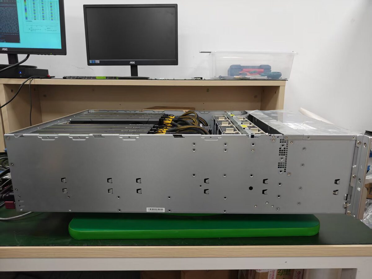 Workbench with Monitoring Setup